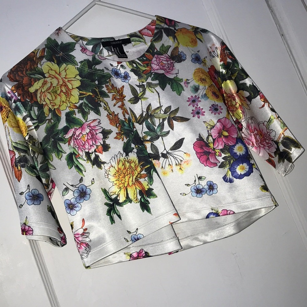 Floral crop top